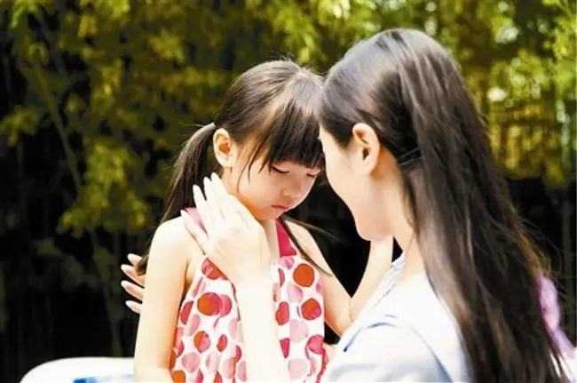 孩子说话发音不准是正常表现，等长大就会恢复